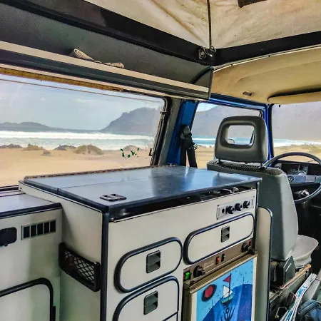 Camper Vans - Vicky Von Bluevan 럭셔리텐트 *