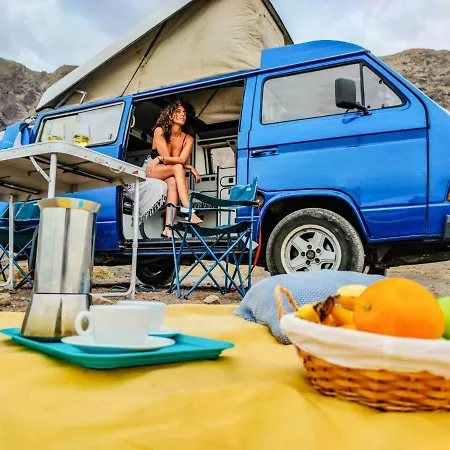 럭셔리텐트 Camper Vans - Vicky Von Bluevan