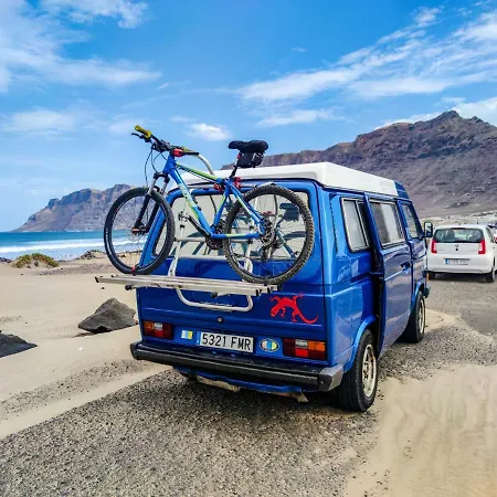 Camper Vans - Vicky Von Bluevan 럭셔리텐트